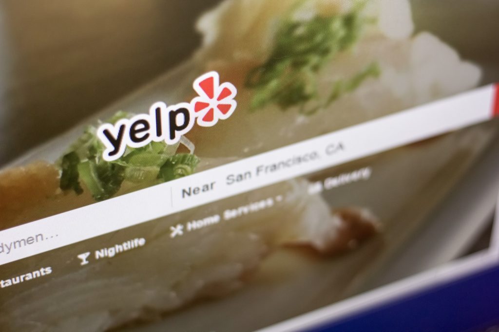 Dealing With Fake Reviews on Yelp 3